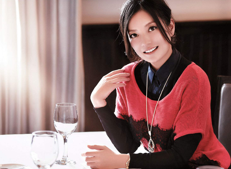 嫁谁都旺夫的女人面相